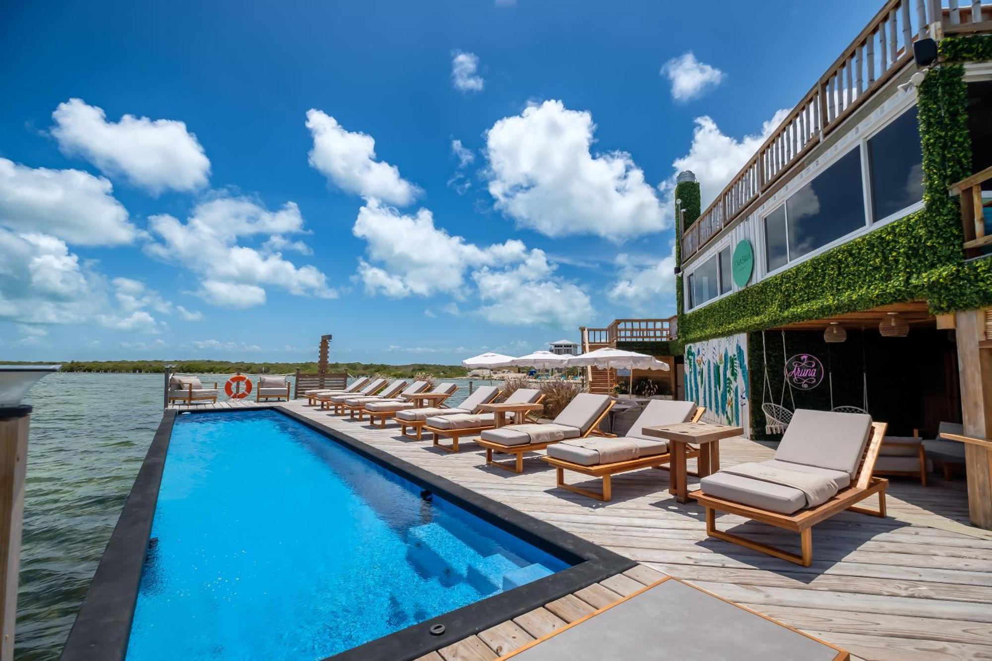 Aruna Resort & Villas San Pedro  Esterno foto