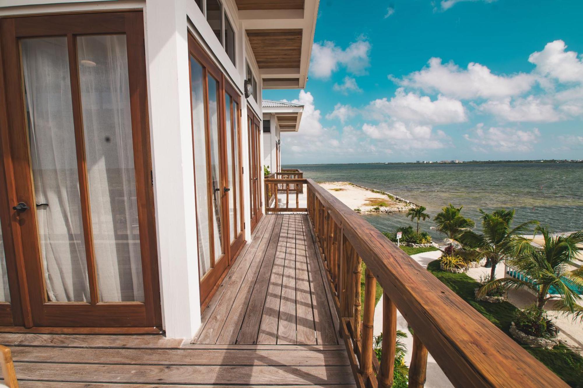Aruna Resort & Villas San Pedro  Esterno foto